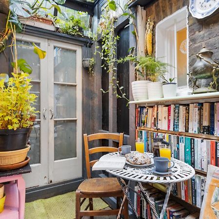 Parea Living - Cosy 1-Bed Artistic Flat At Newington Green Лондон Екстер'єр фото