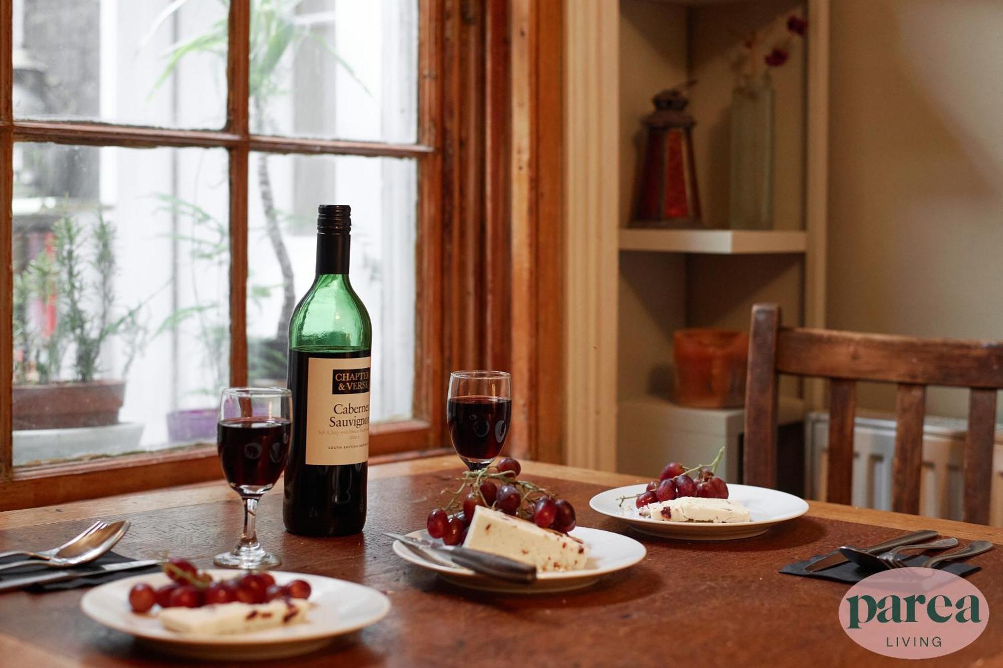 Parea Living - Cosy 1-Bed Artistic Flat At Newington Green Лондон Екстер'єр фото