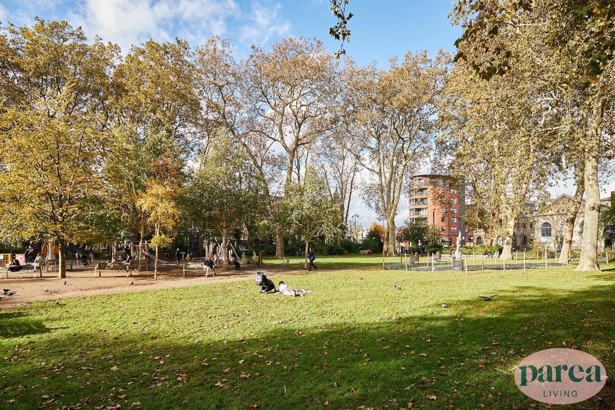 Parea Living - Cosy 1-Bed Artistic Flat At Newington Green Лондон Екстер'єр фото